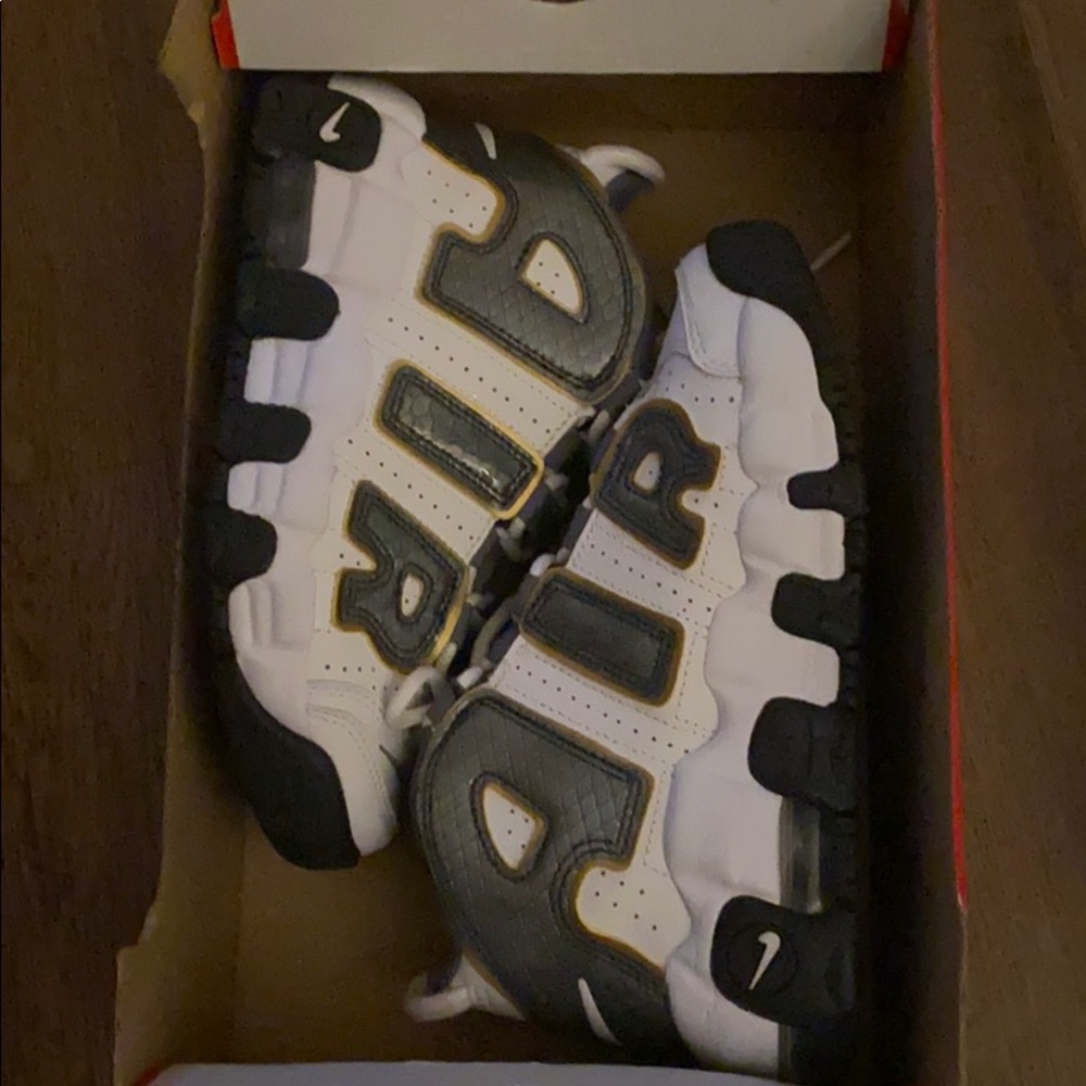 Kids shoes